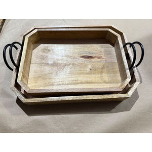 Distributeur en gros vendant des plateaux de service multifonctionnels en bambou massif, de qualité supérieure, luxueux, modernes et écologiques, avec poignées. - Product Image 1