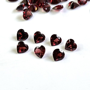Granate Rojo Natural de 7mm Tallado en Forma de Corazón, Gema Suelta Facetada, Piedra de Granate Calibrada para Fabricación de Joyas, Precio al por Mayor a Granel - Product Image 5