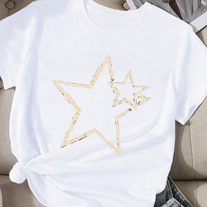 Camiseta cómoda para mujer con recortes en forma de estrella deshilachada con textura de estrellas - Product Image 1
