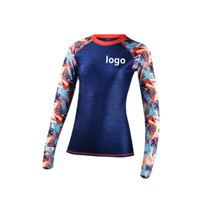Maillot de bain Rashguard à manches longues imprimé personnalisé UPF 50 + pour femmes Haut de bain une pièce à protection solaire à séchage rapide avec logo Animal sur le devant - Product Image 2