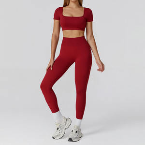Fournisseur OEM de leggings unis taille haute et ensembles d'entraînement à manches courtes pour femmes, en Spandex/Nylon, sous marque privée - Product Image 3