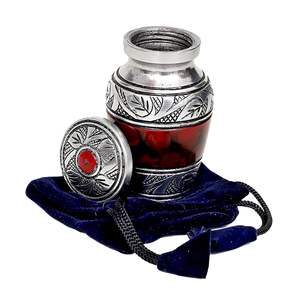 Urne funéraire respectueuse pour cendres, en aluminium bleu foncé, gravée à la main, avec entonnoir, magnifique, paisible, décorative, moderne et antique - Product Image 6