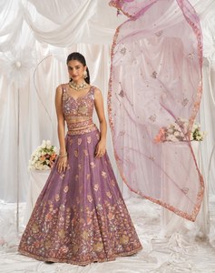 Atractivo Lehenga Choli de Organza Lavanda con Bordado de Lentejuelas - Product Image 1