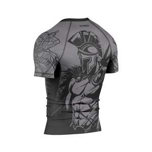 Vente en gros de rashguards à manches longues pour hommes, design personnalisé pour club, impression par sublimation, compression, surf, t-shirt, vêtements de BJJ et de boxe - Product Image 1