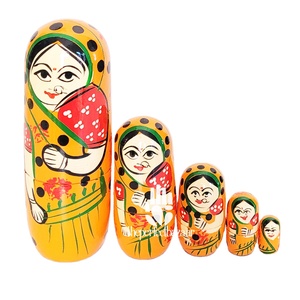 theperfectbazaar Juego de 5 muñecas matryoshka de madera pintadas a mano (6 pulgadas) - Product Image 1