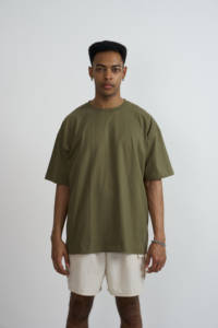 Thumb Premium - Camiseta Oversize de Algodón Tejido de Alto Gramaje (200-220 GSM) para Streetwear, Suministro al por Mayor, 100% Algodón Peinado 20 Liso - Product Image 3