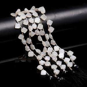 Perles de pierre de lune blanche naturelle en forme de feuille, perles de pierre de lune sculptées à la main, fabrication de bijoux, perles de pierre de lune naturelle 10-11 mm, 8 pouces - Product Image 2