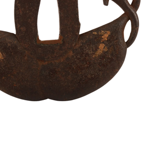 ที่ครอบดาบญี่ปุ่นยุคเอโดะ ซูบา บุชูจู มาซาฮิสะ ทำจากเหล็กเคลือบสีโบราณ ลายมะเขือเทศ ซูกาชิ รูปทรงไม่สม่ำเสมอ - Product Image 4