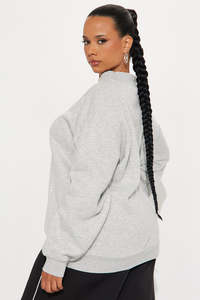 Wholesale Women Mock Neck Sweatshirt Oversized Streetwear Pullover Casual Fashion Apparel Supplier USA Market - Product Image 3