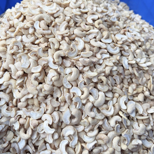 Vietnam Factory Jumbo Cashews Organic Whole Cashew W180 W210 Santigo Cashew Customer OEM ODM Requirement - Product Image 1