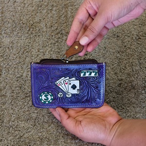 2026 Wholesale New Arrival Venus LeathersWere Women's Floral Decorated Hand <b>Tooling</b> Genuine <b>Leather</b> RFID Blocking Wallet - Product Image 2