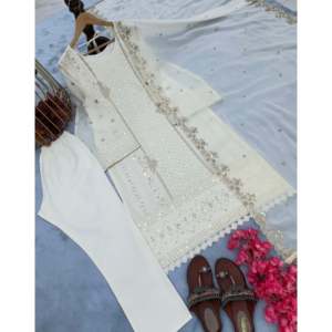 เสื้อชีฟองดีไซน์เนอร์สำหรับงานปาร์ตี้ แขนสามส่วน ปักลายประดับด้วยเลื่อม พร้อมกางเกงและผ้าคลุมไหล่เข้าชุด - Product Image 1