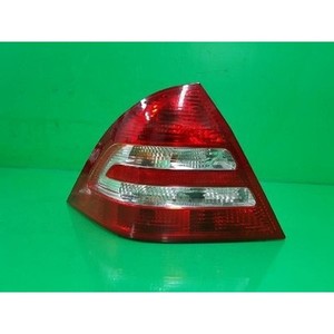 Luz Trasera Izquierda Usada Clase C 2038201964 - Product Image 1