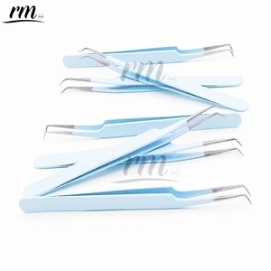 Pinzas para Pestañas RMI de Alta Calidad con Logotipo Personalizado, de Acero Inoxidable, Curvadas a 90 Grados, con Punta Plateada, Duraderas, con Recubrimiento en Polvo Azul Cielo - Product Image 4