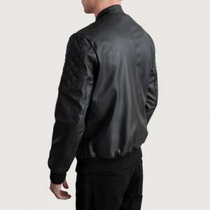 Blouson de motard en cuir noir à capuche Hector pour homme – Hiver, brodé, coupe-vent, respirant, écologique, enduit antibactérien, séchage rapide - Product Image 2