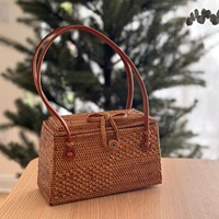 Tas Anyaman Rotan Vintage untuk Wanita, Pegangan Kulit, Lapisan PU, Rantai - Tas Keranjang Anyaman Alami Ramah Lingkungan untuk Musim Panas