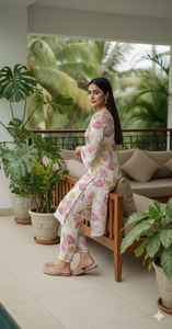 Conjunto de Kurta Larga y Pantalón de Lona Color Granate para Mujer, Traje Étnico Festivo Elegante de 3 Piezas, Ropa India y Pakistaní - Product Image 2