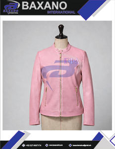 แจ็กเก็ตหนังสีชมพูพรีเมี่ยมพรีเมี่ยม phi Delta ด้วยตัวอักษรกรีกสำหรับผู้หญิงแจ็กเก็ตสมาชิกชมรม - Product Image 4
