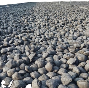 Briquetas de Carbón de Cáscara de Coco de Alto Rendimiento, 50x50x27 mm, Larga Duración, para Barbacoa, Exportación a Granel desde India - Product Image 1