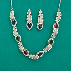 Exportador de Joyería Artificial de Moda en India, Collar de Diamantes Americanos con Baño de Rodio 440494 - Product Image 3