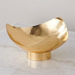 Bol de service en laiton de designer, conçu pour les besoins de service en cuisine haut de gamme et pour des accents décoratifs magnifiques sur la table - Product Image 2