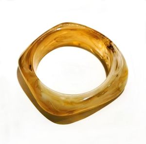 Bracelets épais en résine acrylique transparente de grande taille, style vintage coloré, pour femmes, avec breloques géométriques, pour couple, raffinés - Product Image 6