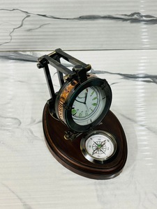 นาฬิกาตั้งโต๊ะทองเหลืองโบราณสไตล์วินเทจ พร้อมเข็มทิศในฐานไม้ จาก OLD WORLD TREASURE HANDICRAFTS - Product Image 6