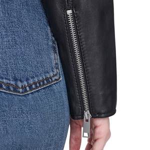 Blouson bomber classique pour femme en cuir véritable, coupe ajustée, fermeture éclair, noir, logo personnalisé, prix d'usine, vente en gros - Product Image 2