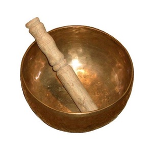 Ensemble de bols chantants tibétains en bois faits à la main avec marteau en bois, design classique jetable pour usage domestique - Product Image 1