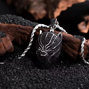 Colgante unisex chapado en oro blanco con diseño de diamante brillante inspirado en Mion para moda hip hop y uso diario. - Product Image 3