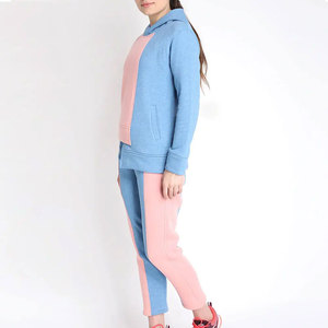 Ensemble de jogging tendance personnalisé pour femme : sweat à capuche et pantalon de jogging en mélange de coton – Tenue décontractée et sportive – Vente directe usine - Product Image 2