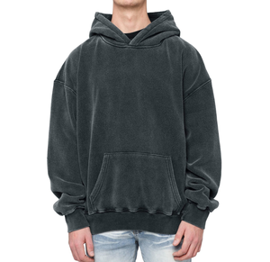 Sudadera con capucha estilo acid wash para hombre, que combina la moda urbana con prendas de abrigo funcionales. - Product Image 5