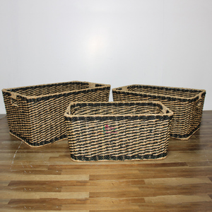 Artex Dong Thap Paniers de rangement en osier fait à la main en jonc de mer à rayures noires du Vietnam pour une décoration et une organisation élégantes de la maison - Product Image 1