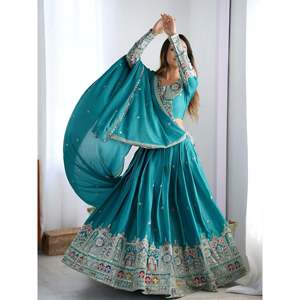 Lehenga Choli de Seda Crepé con Bordado Dori en Verde Azulado para Vestir en la Noche de Forma Festiva - Product Image 6
