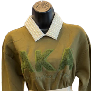 Sweat-shirt d'hiver pour femme en molleton vert olive 100 % coton, broderie lettres grecques, col rond premium, décontracté, de la marque Sorority Inc. - Product Image 1