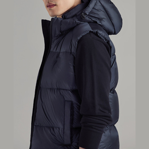 Custom Men's <b>Waterproof</b> Glossy Bubble Puffer Vest Sleeveless Winter Jacket Breathable Lightweight Outdoor <b>Padded</b> Vest - Product Image 3
