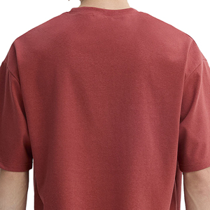 เสื้อยืดโอเวอร์ไซส์ทรงบ็อกซี่ผ้าฝ้ายสำหรับผู้ชาย พิมพ์โลโก้ด้านหน้าได้ ป้องกันรอยยับ เป็นมิตรกับสิ่งแวดล้อม ทรงไหล่ตก สไตล์สตรีทแวร์ - Product Image 5