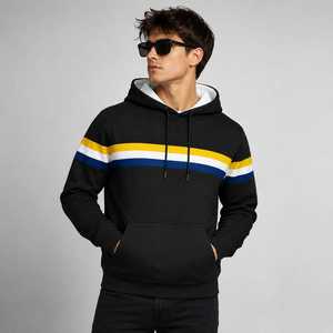 เสื้อสเวตเชิ้ตมีฮู้ดสีดำสำหรับผู้ชาย ดีไซน์ลายทาง ผ้าฝ้ายฟลีซ สวมใส่สบาย มีกระเป๋าหน้า เหมาะสำหรับใส่ในฤดูใบไม้ร่วง ทรงปกติ - Product Image 1