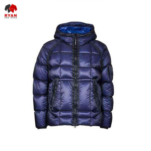 เสื้อแจ็คเก็ตพัฟเฟอร์กันน้ำสำหรับผู้ชายแบบมีฮู้ด แห้งเร็ว คุณภาพสูง ระบายอากาศได้ดี สำหรับฤดูหนาว ราคาขายส่ง ดีไซน์กระเป๋าหลายช่อง - Product Image 4