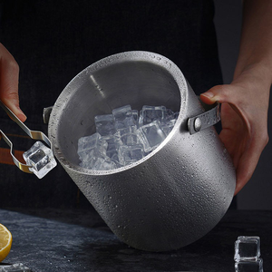 Cubo de Hielo Personalizado de 2L, Doble Pared, Acero Inoxidable, Plateado y Dorado, para Cerveza y Vino, con Tapa y Pinzas - Product Image 4