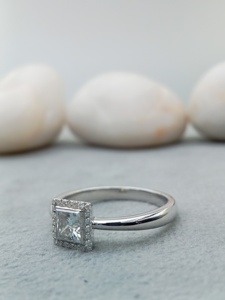 D'VINS JEWELS Bague de fiançailles et de mariage tendance en forme de princesse, sertie de pierres de laboratoire taille brillant, couleur D, plaqué argent et or - Product Image 2