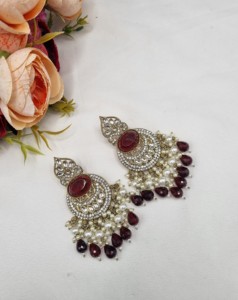 Elegantes pendientes colgantes con cuentas de perlas Chandbali y piedra de corte ovalado para mujer, joyería étnica artificial, para festivales y fiestas, venta al por mayor. - Product Image 2