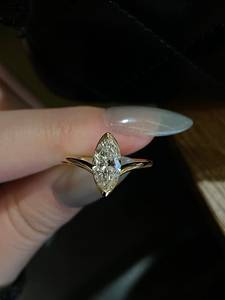 Bague de fiançailles et de mariage solitaire en diamant taille marquise certifiée IGI, plaquée or, VVS1, pour femme - Product Image 1