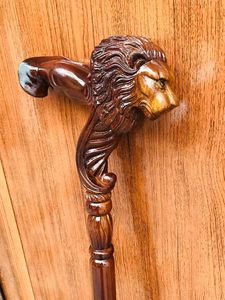Canne de marche de luxe artisanale en bois poli avec tête de lion, solutions d'emballage créatives, canne décorative pour homme avec tête d'animal - Product Image 5