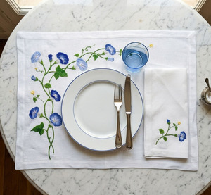 Custom Wholesale Embroidered Handmade Luxury Blue Floral White 100% Cotton <b>Placemat</b> Napkin Sets Washable Mats for Weddings Home - Product Image 1