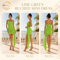 Robe sans manches, design dos nu moulant et tendance, idéale pour l'été à la plage ou sur les dunes de sable.