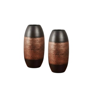 Jarrones Decorativos con Acabado de Cobre Martillado, Decoración para el Hogar, Jarrones Metálicos para Flores, Decoración Elegante para Mesa, Jarrones de Aluminio Bronce en Oferta - Product Image 1