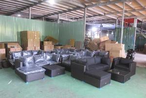 Muebles de Jardín y Patio Modernos de Mimbre y Ratán, Resistentes al Agua, Juego de Sofás de 6 Piezas con Cubierta de Vidrio para Uso Comercial, Alta Calidad y Durabilidad - Product Image 4