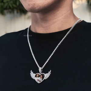 Colgante de Plata de Ley 925 con Alas de Ángel y Corazón para Foto, Colgante Personalizado con Imagen, Colgante con Foto Personalizada de Moissanita - Product Image 3