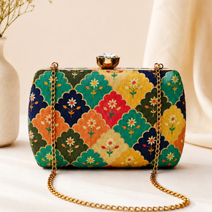 Pochette florale multicolore, sac à main ethnique de créateur pour femmes, pour les mariages et les occasions festives - Product Image 1